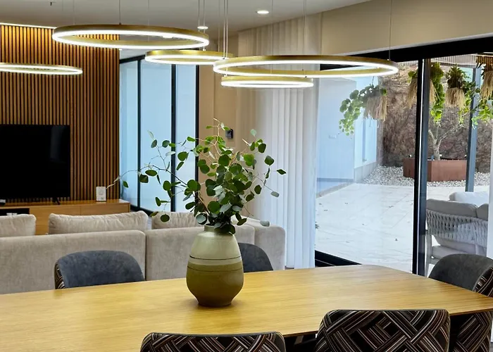 Families, Golf & Refined Outdoor Living Dom wakacyjny