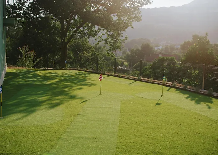 度假居 Families, Golf & Refined Outdoor Living